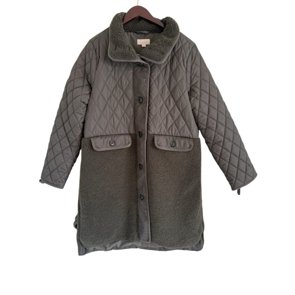 Loft Teddy Jacket | Button Down | Size Medium | Black but has a dark green shine